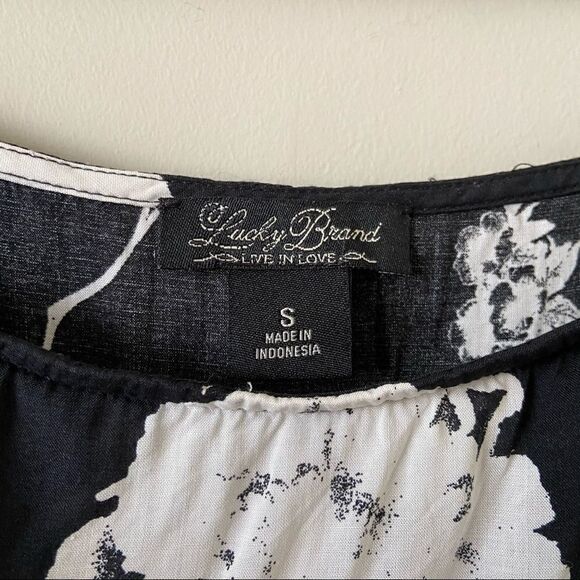 Lucky Brand-Floral Flutter Sleeve Midi Dress - Picture 9 of 9